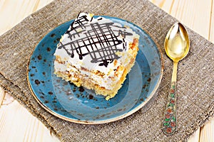 Honey Cake with Sour Sream