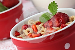 Honey cereals with strawberries