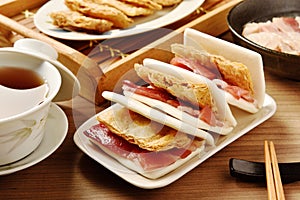 Honey ham with crispy cracker wrapped in thin bread