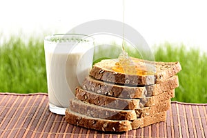 Honey and milk with bread