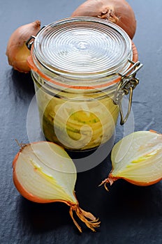 Honey and onion syrup for strengthening immunity photo