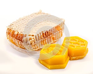 Honeycomb with beeswax