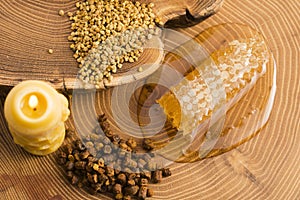 Honeycomb, pollen and propolis photo