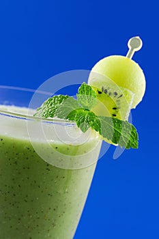 Honeydew kiwi smoothie