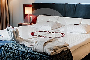 Honeymoon bed decoration