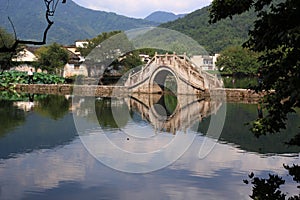 Hongcun Village in Huizhou is an ancient village, known as one of the most beautiful villages in China