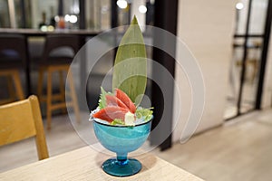 Honmaguro Chutoro Sashimi Set, served with wasabi and seaweed on ice, A parts of blue fin tuna