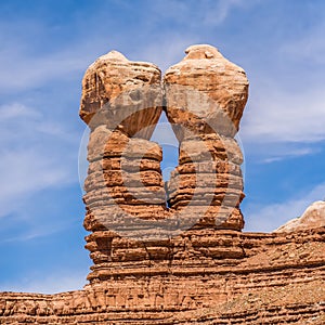 Hoodoo rock formations at utah park mountains