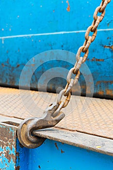 Hook and chain