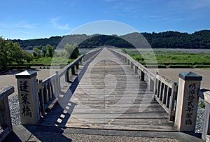 Horai Bridge, Japan\'s longest wooden pedestrian bridge over Oigawa River