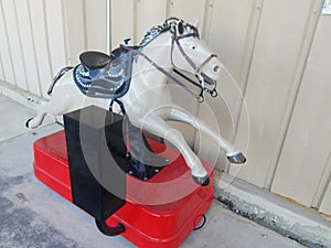 Horse kiddie ride