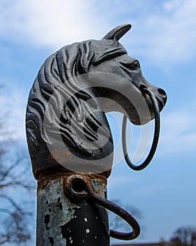 Horse's head hitching post