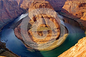 Horse-shoe bend