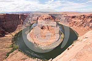 horse shoe bend with colorado river in arizona