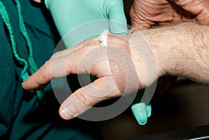 At the Hospital: Bandage Hand