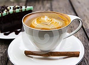 Hot coffee and mint choholate cake