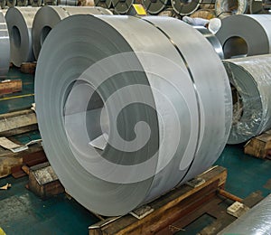 Hot rolled steel coil in manufacturing, Metal sheet industrial