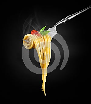 Horúci špagety na vidlica 