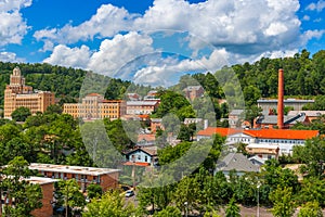 Hot Springs, Arkansas, USA town skyline