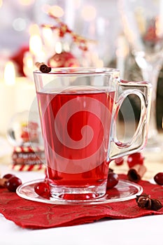 Hot wine cranberry punch