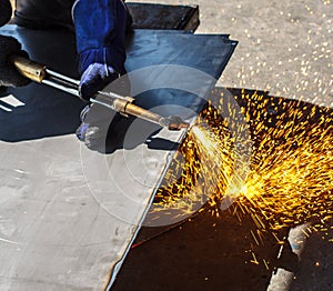 Hot work steel Gas cutting