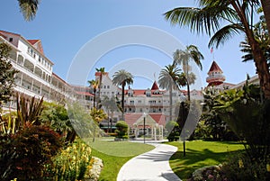 Hotel del Coronado courtyard