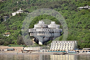 Instalación que proporciona servicios de alojamiento casas hoteles a moteles más cercano el mar Costa de negro el mar en ucrania él era interesado un barco el mar durante 