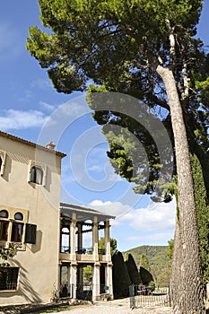 Hotel in the mountain called Masia La Mota in Alcoy