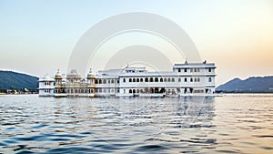 Hotel Taj Lake Palace in Udaipur
