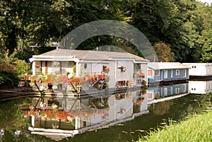 House boat