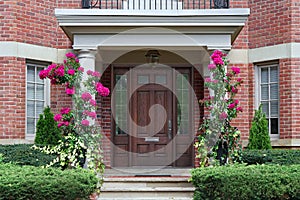 House with elegant entrance with portico, photo