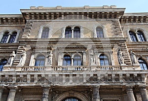 House facade - Ferencvaros - II - Budapest