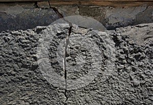 House foundation crack