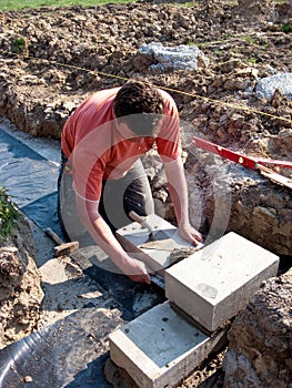 House foundations worker