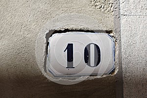 House number 10 outside an Italian house