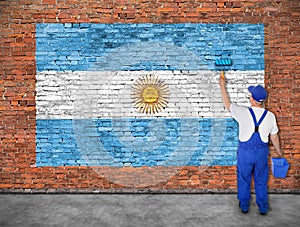 House painter paints flag of Argentina