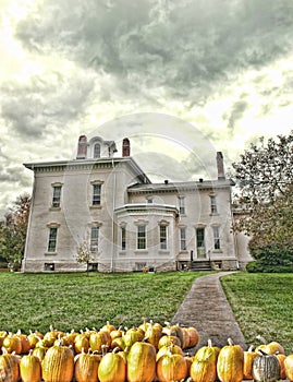 House and pumpkin depiction