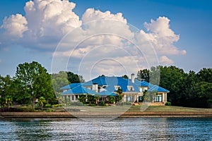 House on the shore of Lake Norman, in Cornelius, North Carolina.