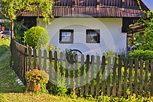 House in Snohy settlement with small garden in Polana mountains