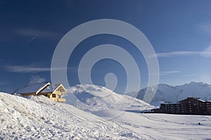 Casa sobre el la nieve 