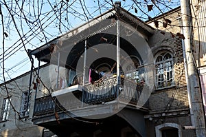 The house with a traditional balcony in Tbilisi