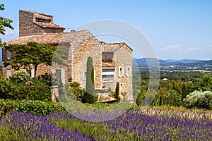 House with view on Provence