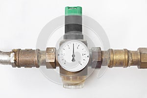 House water pressure reducer