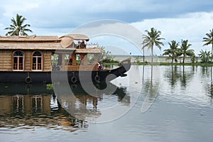 Houseboat photo