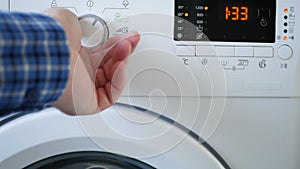 Housekeeper Hand Switch Power Off Button and Stop Laundry Machine