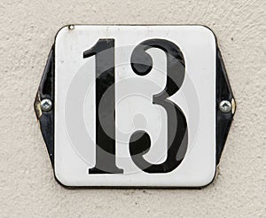 Housenumber 13