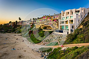 Houses on cliffs above Corona Del Mar State Beach