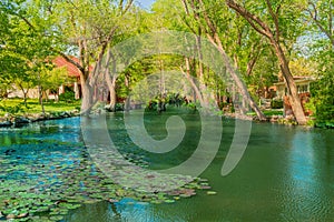 Houses line  the waters edge of Lake Ransom Canyon