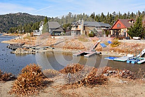 Houses on the shore of Big Bear Lake in California
