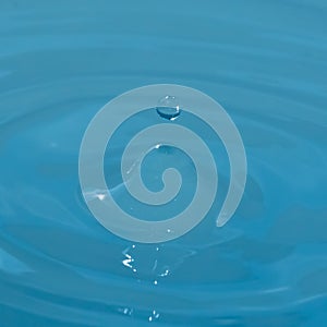 Hovering Waterdrop